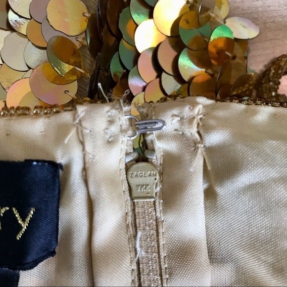 Gold Sequin Tank Top Silk Beaded Spaghetti Strap Mermaid Scales Glam CHAUDRY - Picture 9 of 9